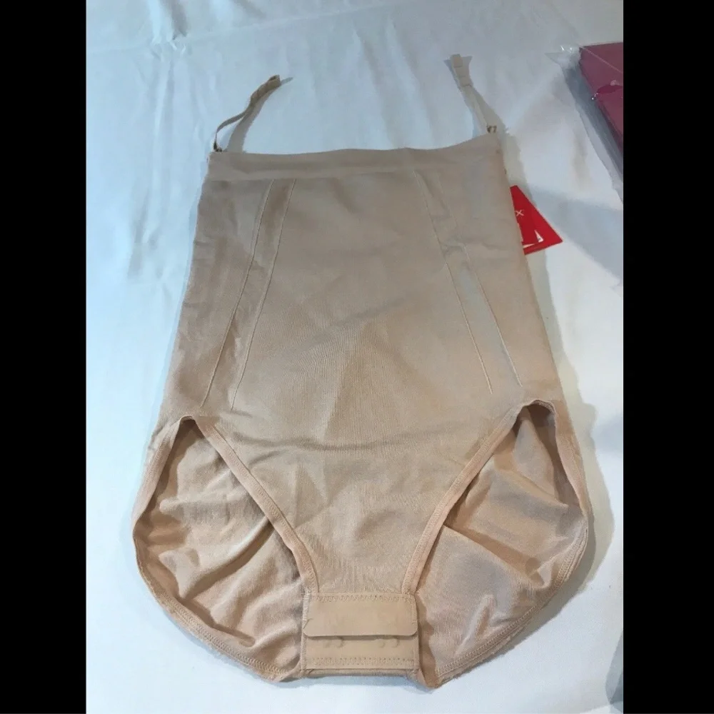 NEW Spanx Oncore High Waist Shaping Briefs in‎ Soft Nude [SZ Small ]